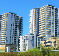 Poly Epping Holiday Apartment - Surfers Paradise Gold Coast