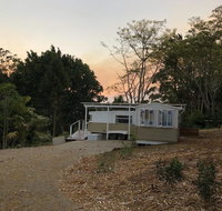 Poppy Luxe Caravan in the Byron Bay hinterland - Surfers Paradise Gold Coast
