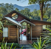 Promised Land Retreat - Surfers Paradise Gold Coast