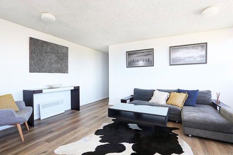 Pure Beachside Bliss - Surfers Paradise Gold Coast 3