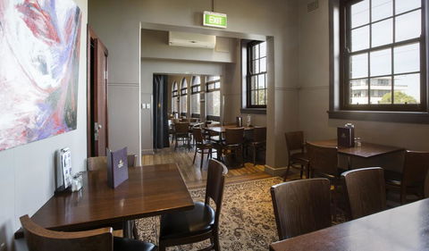 Pymble Hotel - Surfers Paradise Gold Coast 1