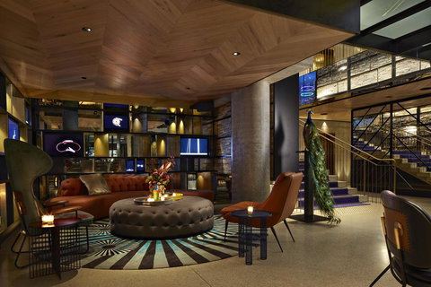 QT Melbourne - Surfers Paradise Gold Coast 1