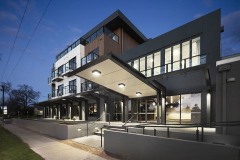 Quality Hotel Lakeside - Surfers Paradise Gold Coast 0