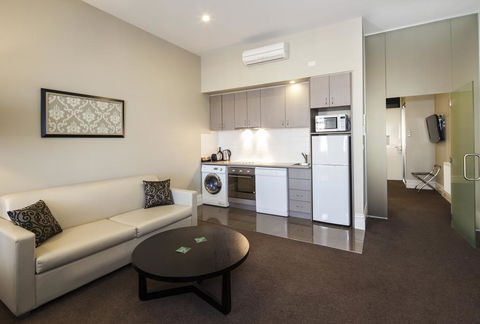 Quality Inn The George Hotel Ballarat - Surfers Paradise Gold Coast 2