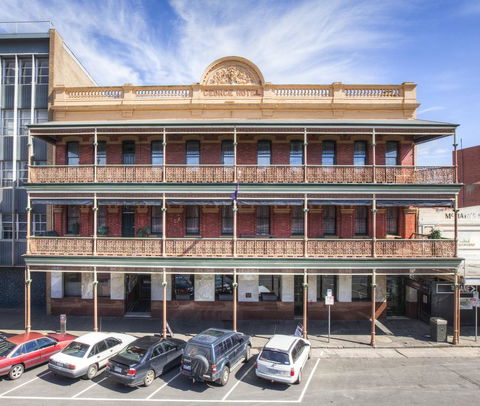 Quality Inn The George Hotel Ballarat - Surfers Paradise Gold Coast 0