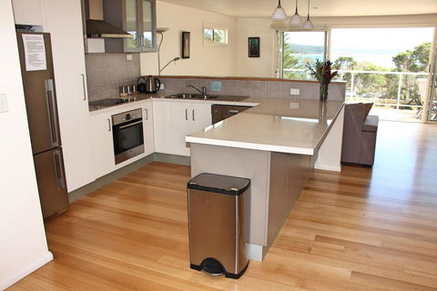 Quarterdeck Apartment - Surfers Paradise Gold Coast 3