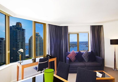 Quay West 1908 - Surfers Paradise Gold Coast 2
