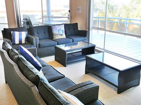 QUAYS 6 - Surfers Paradise Gold Coast 1