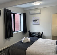 Queens Arms Hotel - Surfers Paradise Gold Coast