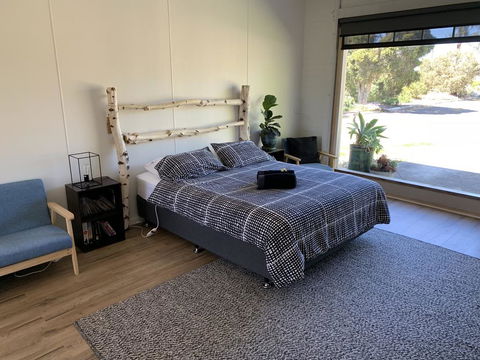 Relaxing Geelong Studio - Surfers Paradise Gold Coast 0