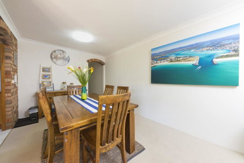 Renas Court Unit 8 - Surfers Paradise Gold Coast 2