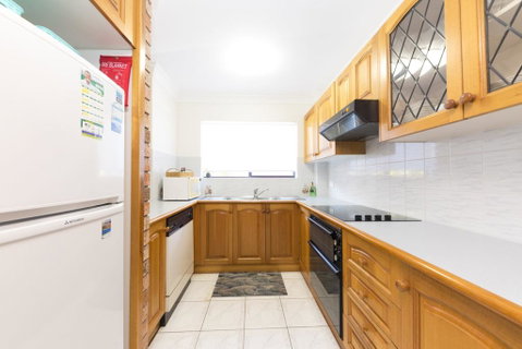 Renas Court Unit 8 - Surfers Paradise Gold Coast 3