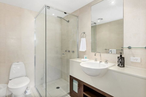 RESORT OCEAN FRONT SUITE 2222 - Surfers Paradise Gold Coast 2