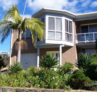 Retreat on Surf Beach - Surfers Paradise Gold Coast