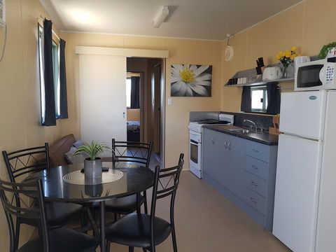 Rocks Retreat Cabin 3 - Lobster - Surfers Paradise Gold Coast 0