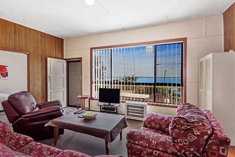 Ronem Cottage, 5 Gloucester Street - Surfers Paradise Gold Coast 1