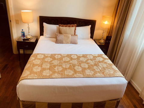 Royal Albert Hotel - Surfers Paradise Gold Coast 3