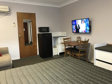 Roydons Motor Inn - Surfers Paradise Gold Coast 0