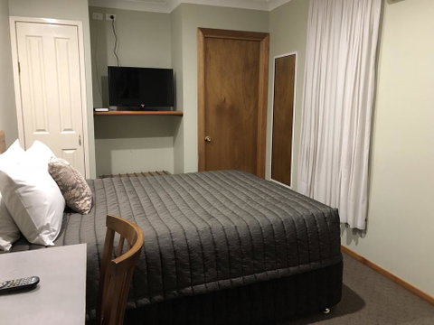 Roydons Motor Inn - Surfers Paradise Gold Coast 3