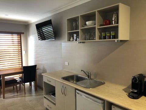 Saltair Luxury Accommodation - Adults Only - Surfers Paradise Gold Coast 3