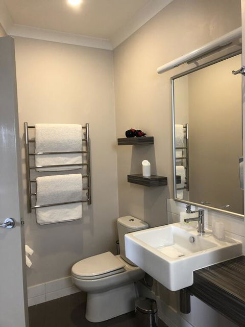 Saltair Luxury Accommodation - Adults Only - Surfers Paradise Gold Coast 2