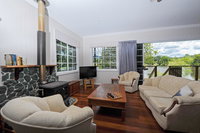 Book Mount Samson Accommodation Vacations Surfers Paradise Gold Coast Surfers Paradise Gold Coast