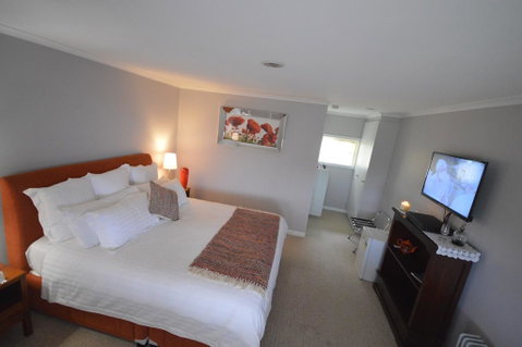 Sancerre Estate - Surfers Paradise Gold Coast 2