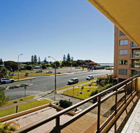 Sandbar Unit 203 1-3 Head Street