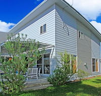 Sandlewood Breeze - spacious entertainer - Surfers Paradise Gold Coast
