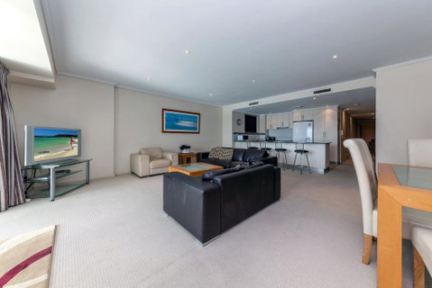 Scirocco, Unit 1/23 Tomaree Street - Surfers Paradise Gold Coast 3