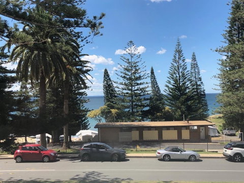 Seabreeze Beach Hotel - Surfers Paradise Gold Coast 1