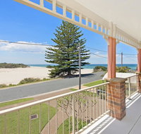 SEASCAPE - An Enticing Lakeside Escape - Surfers Paradise Gold Coast