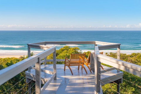 Seascape @ 19 Pindari - Privacy, Space, Views - Surfers Paradise Gold Coast 0