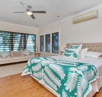 Seascape Luxury Beachfront House - Surfers Paradise Gold Coast