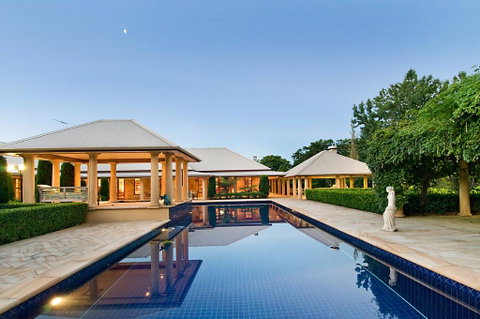 Secret Garden - Surfers Paradise Gold Coast 1