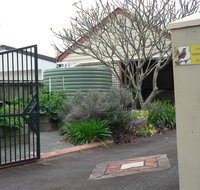 Self-contained 2 bedroom Apartment - Surfers Paradise Gold Coast