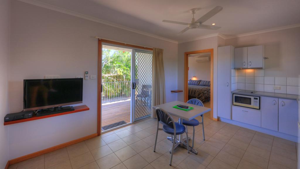 Lansdowne NT Surfers Paradise Gold Coast