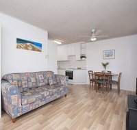 Shipmates Unit 2/51 Christmas Bush Avenue - Surfers Paradise Gold Coast