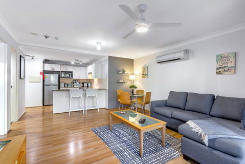 Shoal Bay Beach Apartments, 6/2 Shoal Bay Road - Surfers Paradise Gold Coast 0