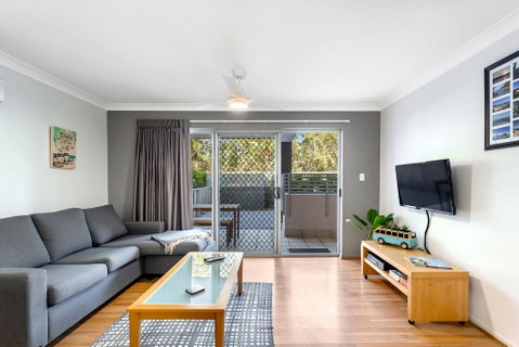 Shoal Bay Beach Apartments, 6/2 Shoal Bay Road - Surfers Paradise Gold Coast 1