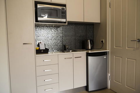 Simmers Serviced Apartments - Surfers Paradise Gold Coast 2