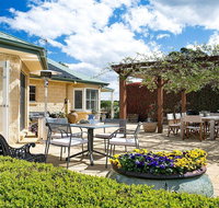 Sinden Park - garden swimming pool rural vistas - Surfers Paradise Gold Coast