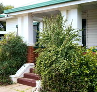 Skymirror Cottage - Surfers Paradise Gold Coast