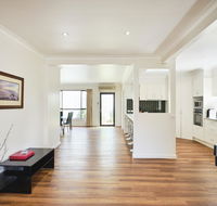 Skymirror Villa - Surfers Paradise Gold Coast