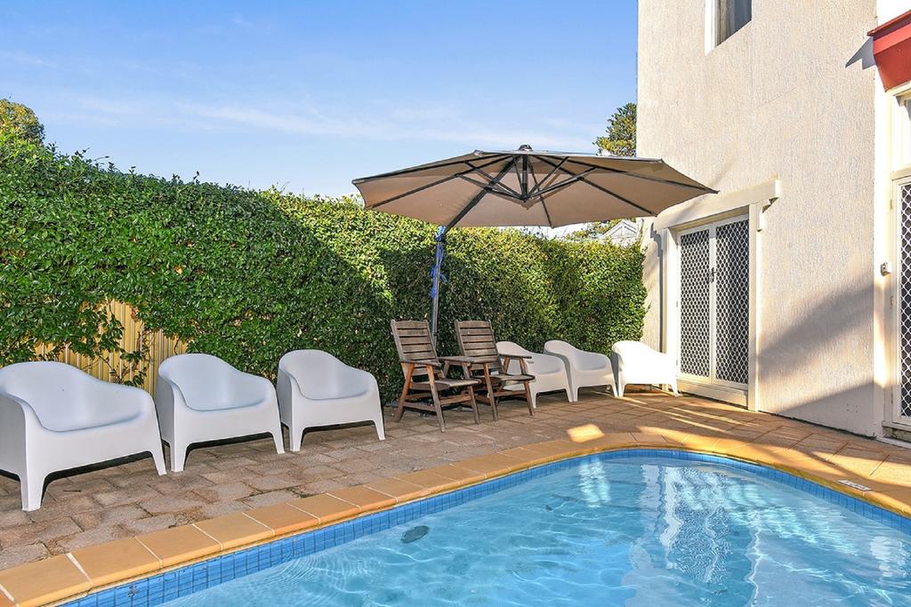 Victor Harbor SA Surfers Paradise Gold Coast