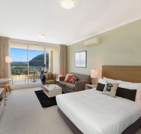 Soho - Ettalong Beach Resort - Surfers Paradise Gold Coast