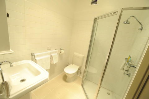 Sovereign Hill Hotel - Surfers Paradise Gold Coast 3
