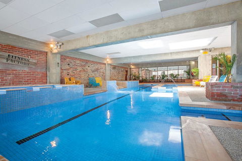 Sovereign Park Motor Inn - Surfers Paradise Gold Coast 0