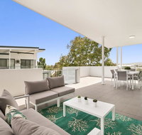Spacious apartment with generous entertaining - Surfers Paradise Gold Coast