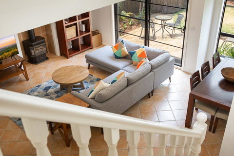 Spacious Home In The Heart Of Avalon Beach - Surfers Paradise Gold Coast 2